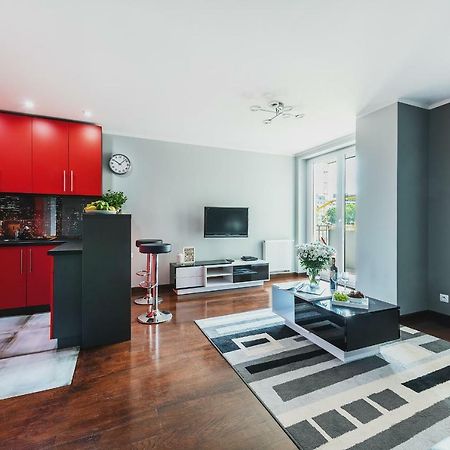 P&O Serviced Apartments Wawrzyszewska Varşova Dış mekan fotoğraf