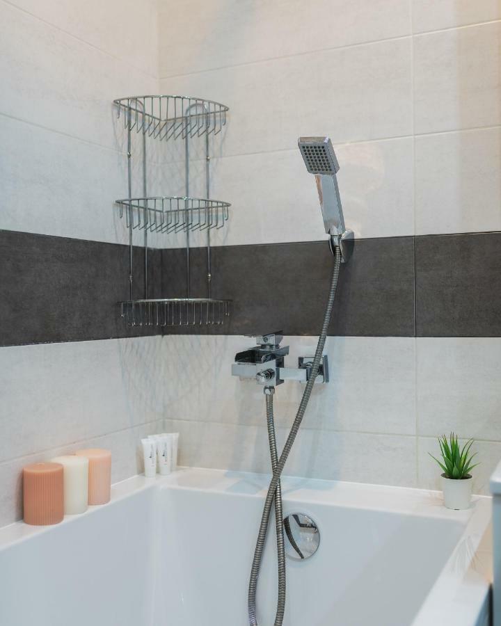 P&O Serviced Apartments Wawrzyszewska Varşova Dış mekan fotoğraf